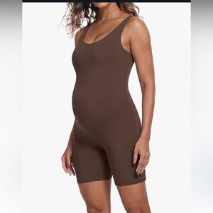 Stretchy maternity romper